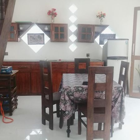 The Ocean Villa At Surf Spot 마타라 외부 사진